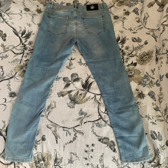 Sinnersattire.com - Picture 3 of 3